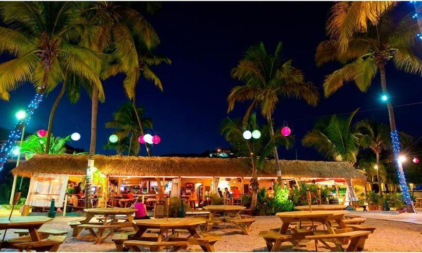 Bolongo Bay Beach Resort Exterior foto